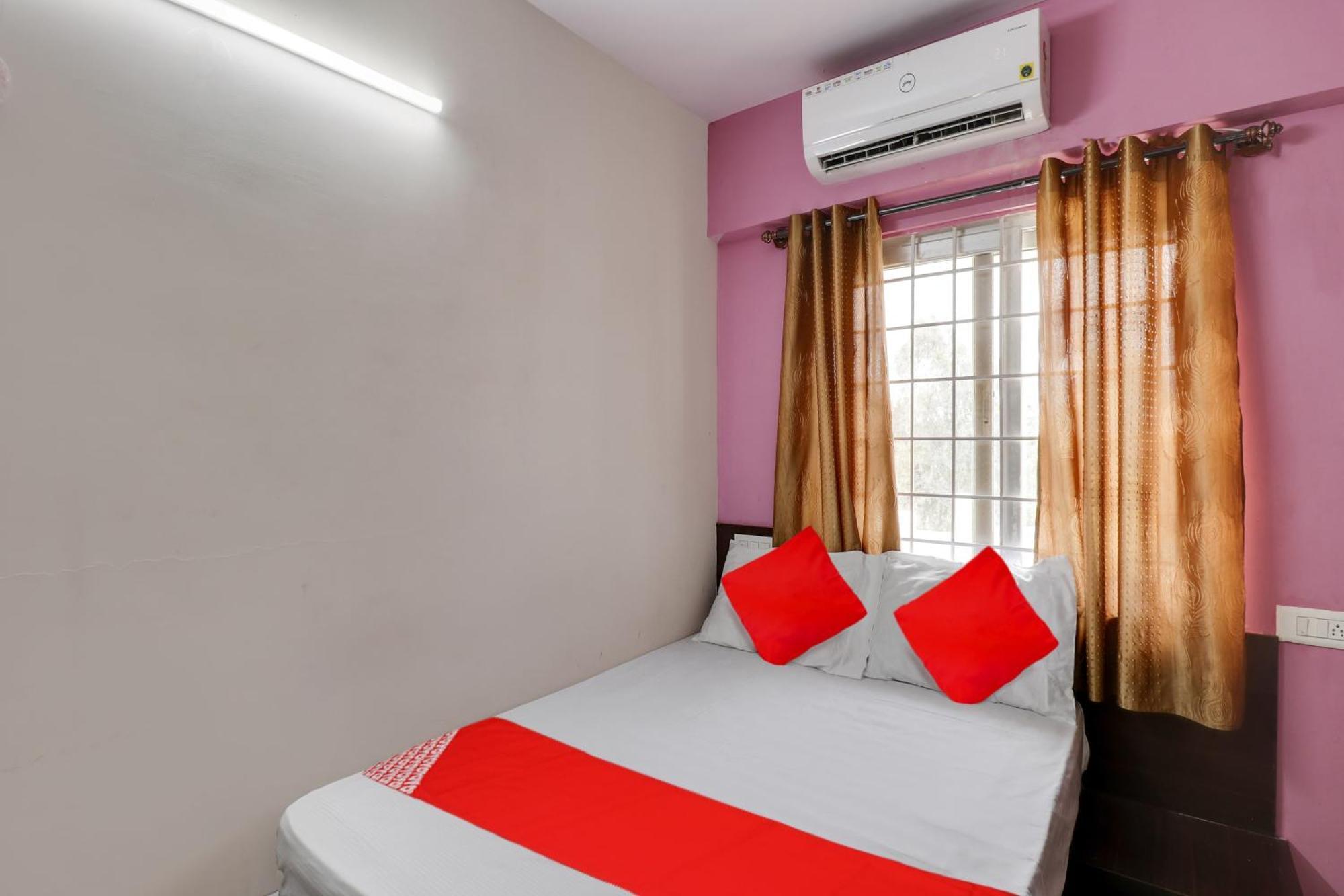 فندق Oyo Flagship Gayathri Lodging & Boarding بنغالور المظهر الخارجي الصورة